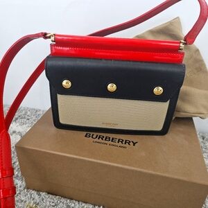 Burberry Messenger/ Shoulder Bag